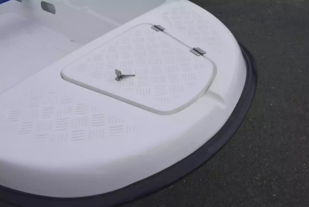 Стеклопластиковая лодка Пингвин New (тримаран) в Твери