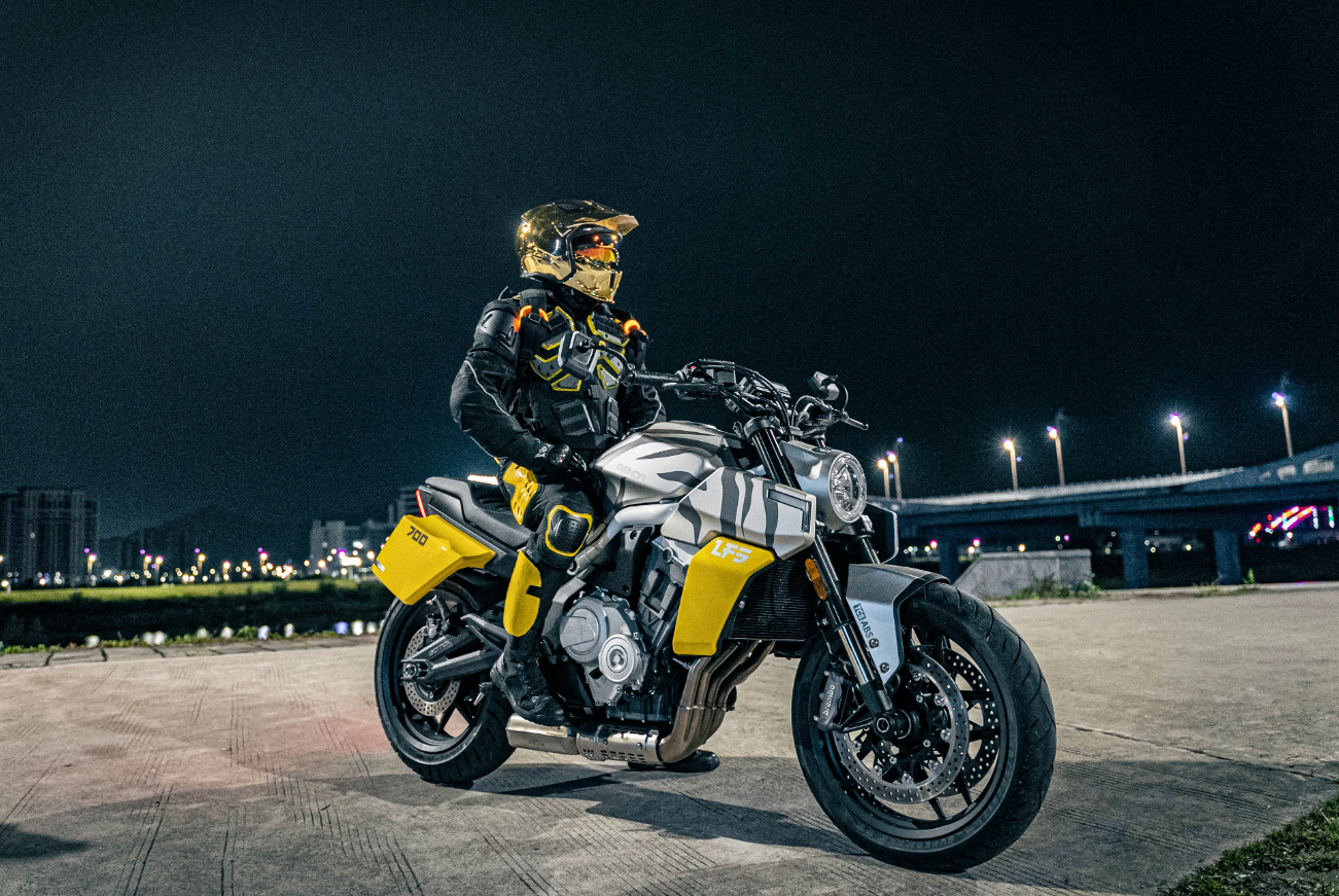 Мотоцикл Benda LFS 700 в Твери