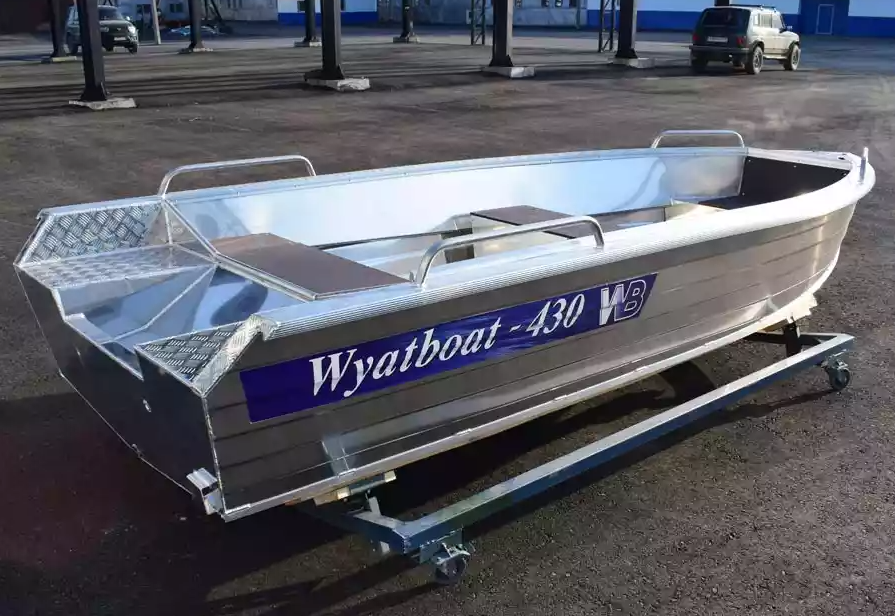 Алюминиевая лодка  Wyatboat-430 Р в Твери