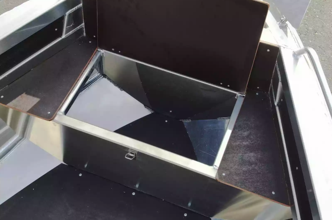 Алюминиевая лодка  Неман-480 Р в Твери