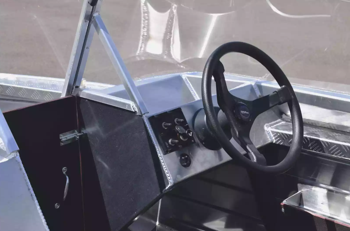 Алюминиевая лодка Wyatboat-390 DCM в Твери