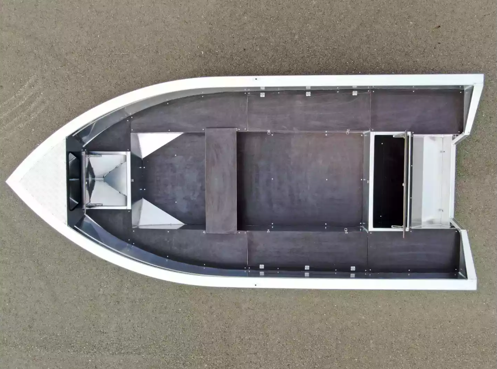 Алюминиевая лодка  Неман-420 в Твери