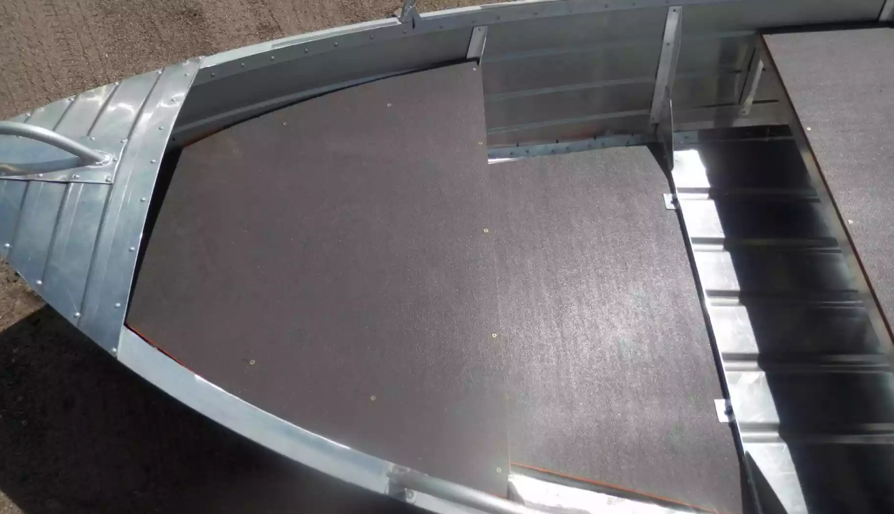 Алюминиевая лодка Вятка-Профи 32 в Твери