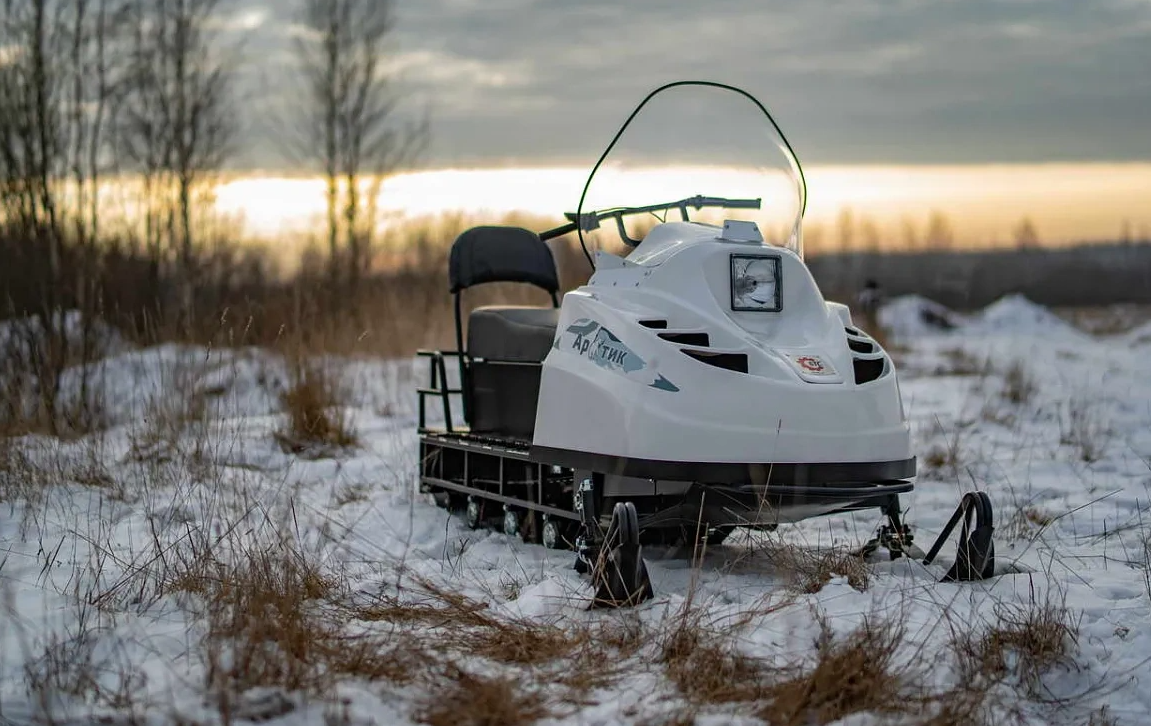 Снегоход БТС "АРКТИК 4Т" 18.5 л.с. э/зап, реверс, тормоз в Твери