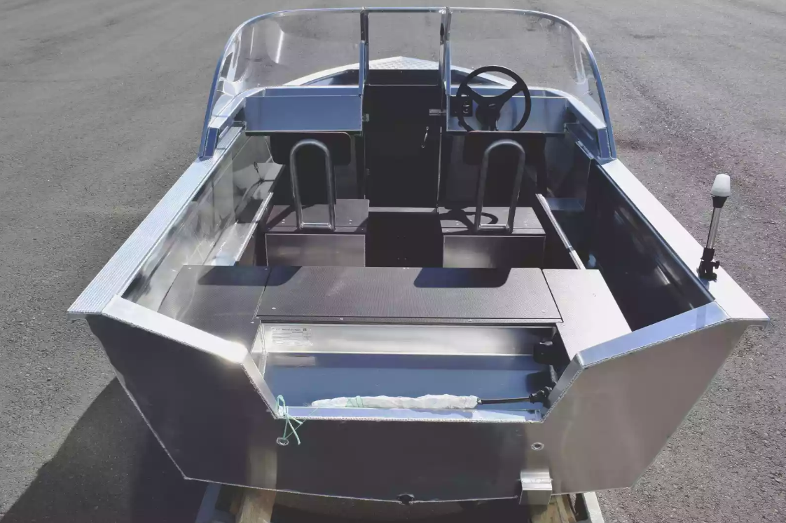 Алюминиевая лодка  Неман-400 DCM в Твери