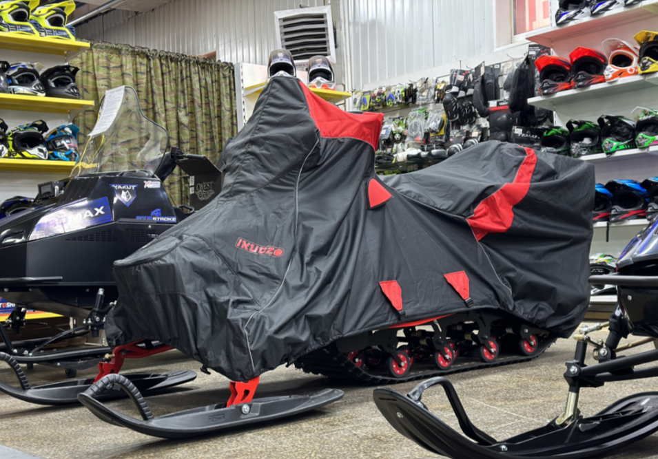 Чехол транспорт. снегохода IKUDZO HUNTER черно-красный Оксфорд ПРЕМИУМ качества с лого IKUDZO в Твери