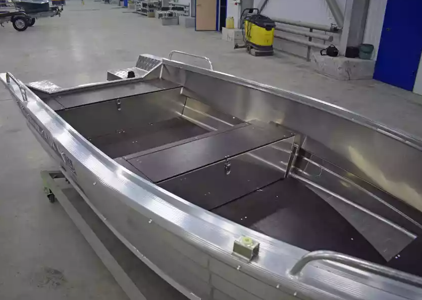 Алюминиевая лодка  Wyatboat-430 Р в Твери