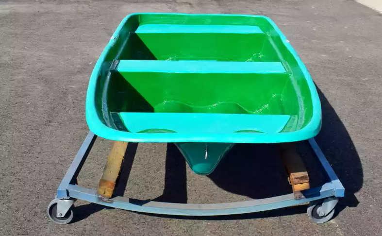 Стеклопластиковая лодка Старт (тримаран) в Твери