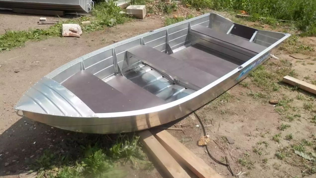 Алюминиевая лодка Вятка-Профи 32 в Твери