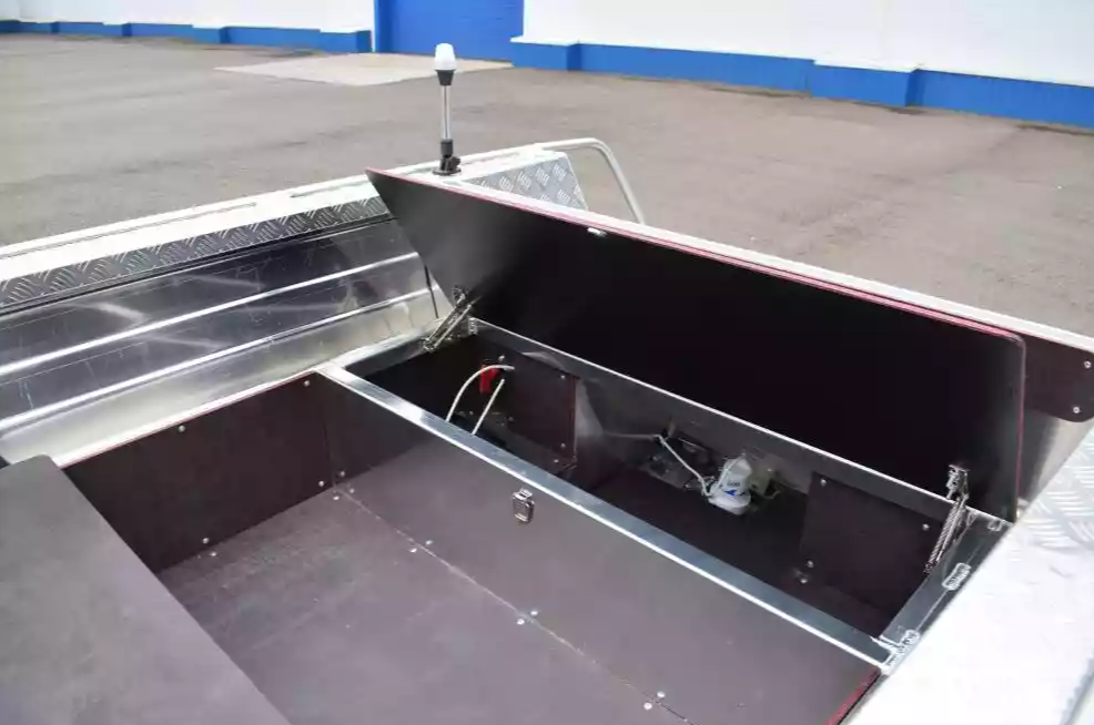 Алюминиевая лодка Wyatboat-390 DCM Увеличенный борт в Твери