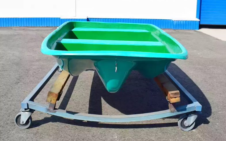 Стеклопластиковая лодка Старт (тримаран) в Твери