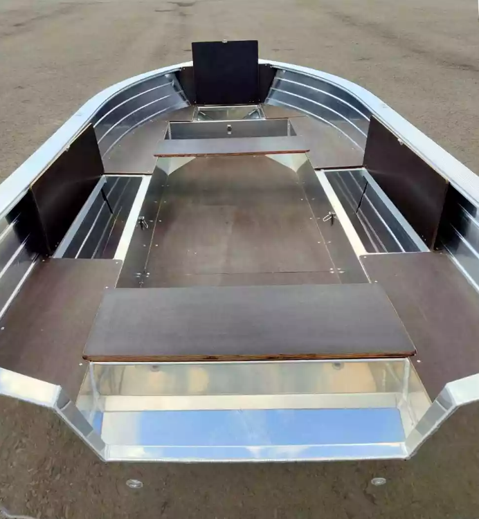 Алюминиевая лодка Неман-400 в Твери