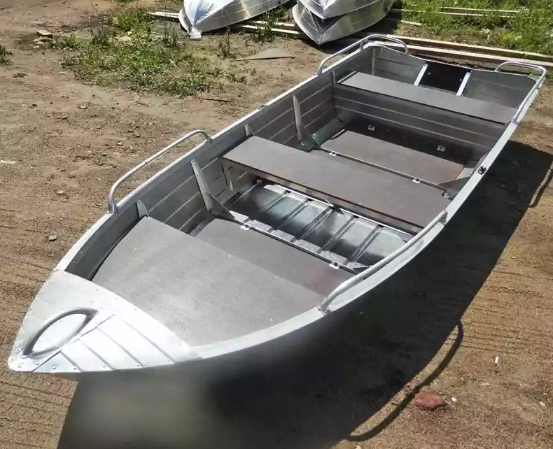 Алюминиевая лодка Вятка-Профи 37 в Твери