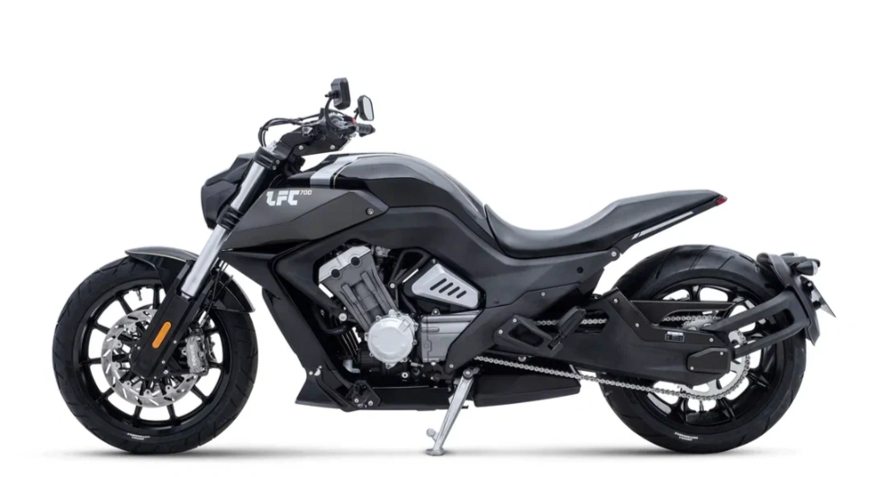 Мотоцикл Benda LFC 700 в Твери