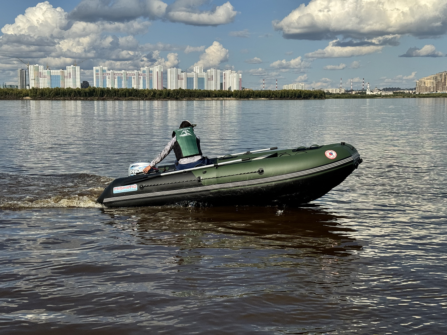 Лодка MISHIMO BIG FLOOR 400 в Твери