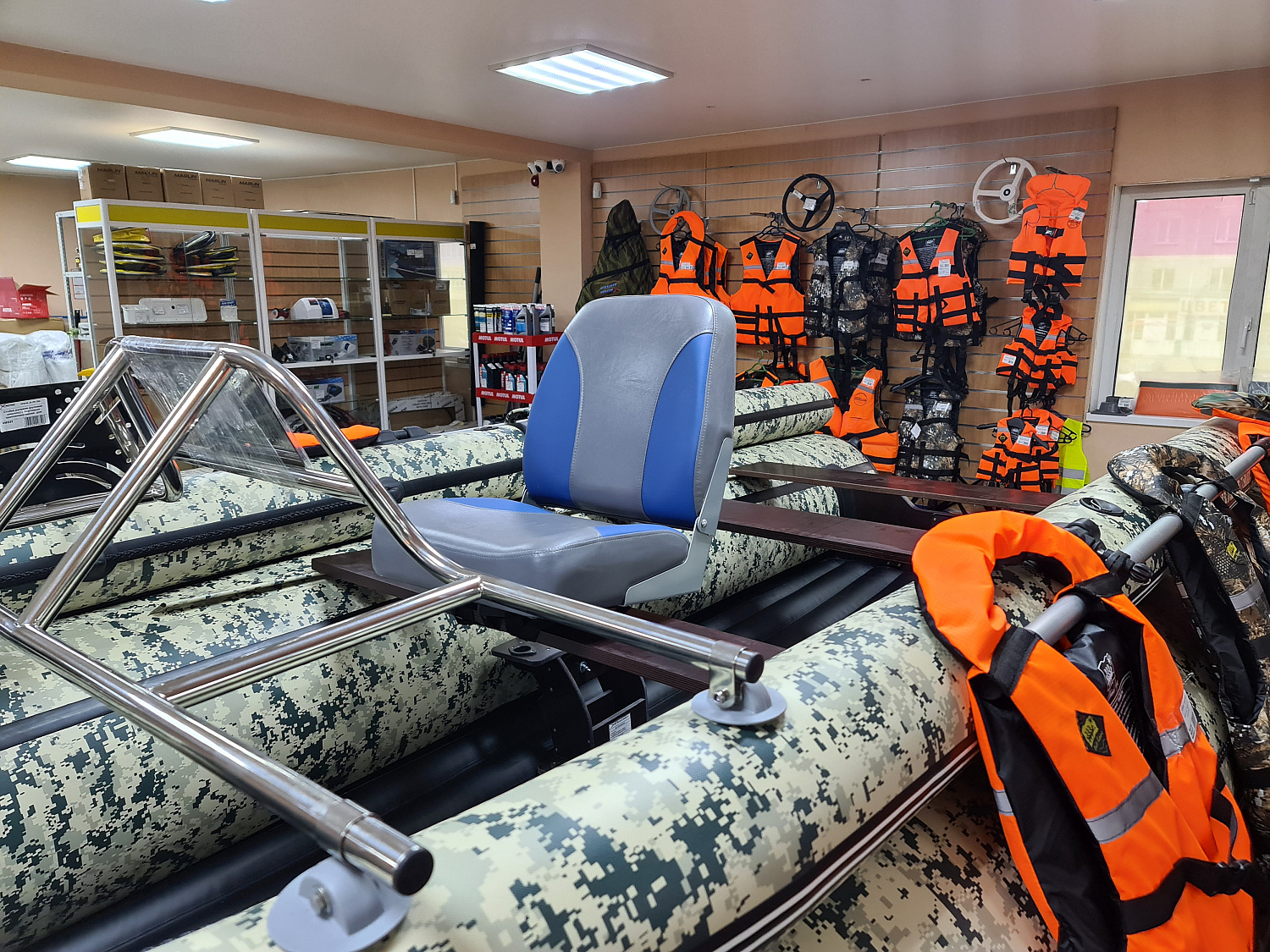 КРЕСЛО МЯГКОЕ РАСКЛАДНОЕ С ПОВОРОТНЫМ МЕХАНИЗМОМ ДЛЯ ЛОДОК в Твери