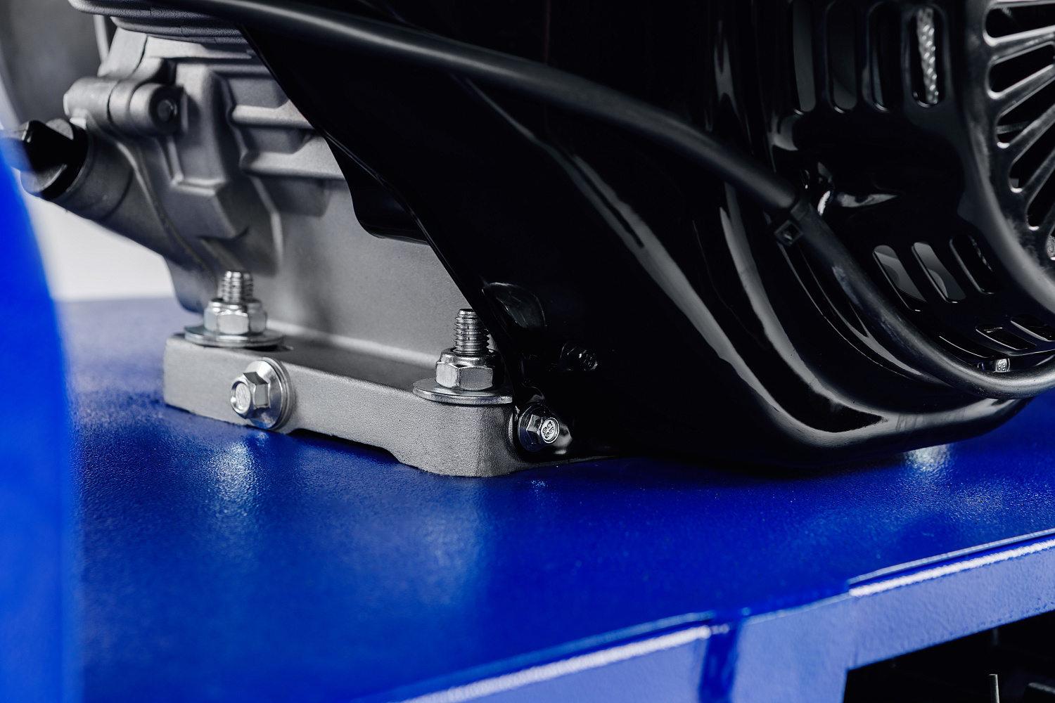 Мотобуксировщик SNOW DOG 17 с эл. запуском (DINKING) в Твери