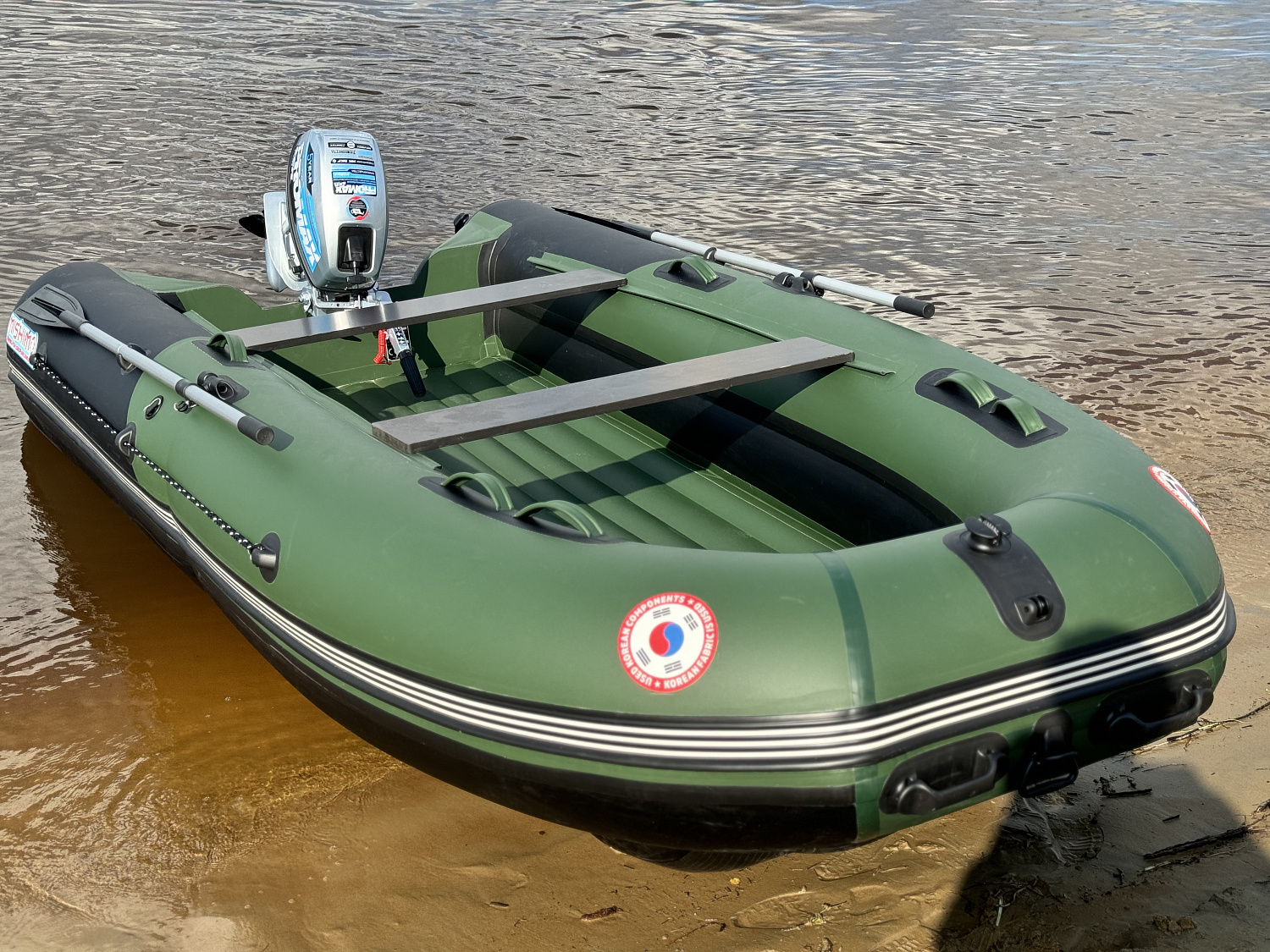 Лодка MISHIMO BIG FLOOR 400 в Твери