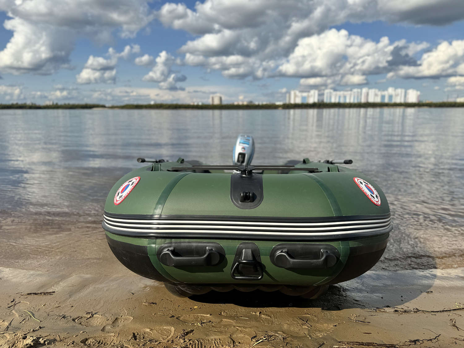 Лодка MISHIMO BIG FLOOR 400 в Твери