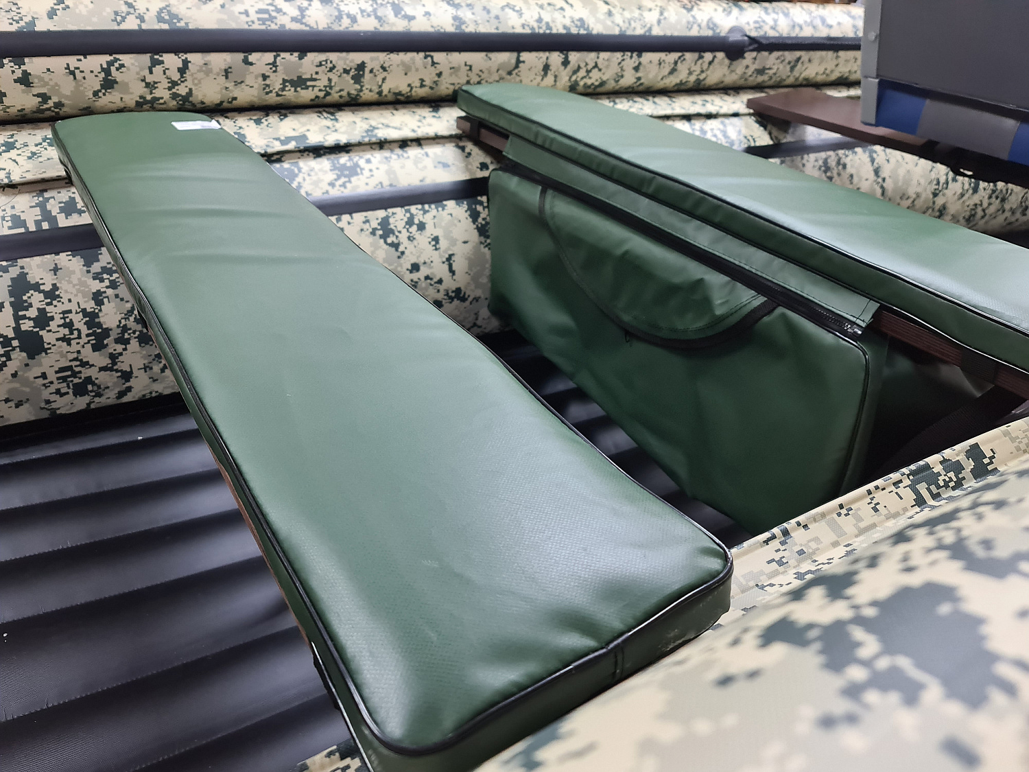 КОМПЛЕКТ МЯГКИХ НАКЛАДОК С СУМКОЙ ДЛЯ ЛОДОК 110Х20 ЗЕЛЕНЫЙ в Твери