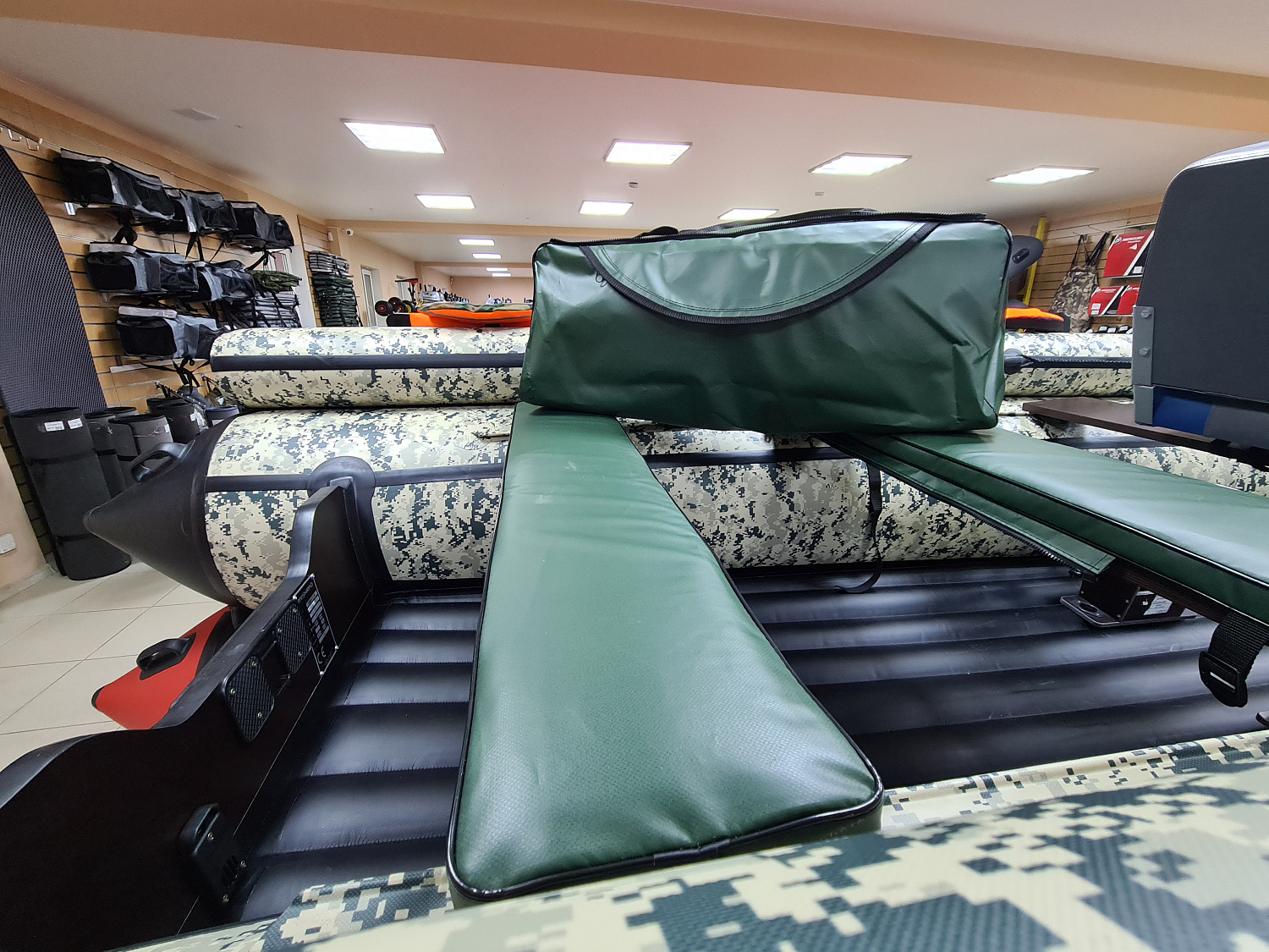 КОМПЛЕКТ МЯГКИХ НАКЛАДОК С СУМКОЙ ДЛЯ ЛОДОК 110Х20 ЗЕЛЕНЫЙ в Твери